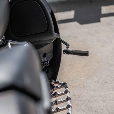 Fästen fotpinnar Arlen Ness 5/16-24 1-1/4" smidd svart 400-045