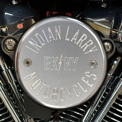 Luftfilterlock Indian Larry Motorcycles NY svart polerad