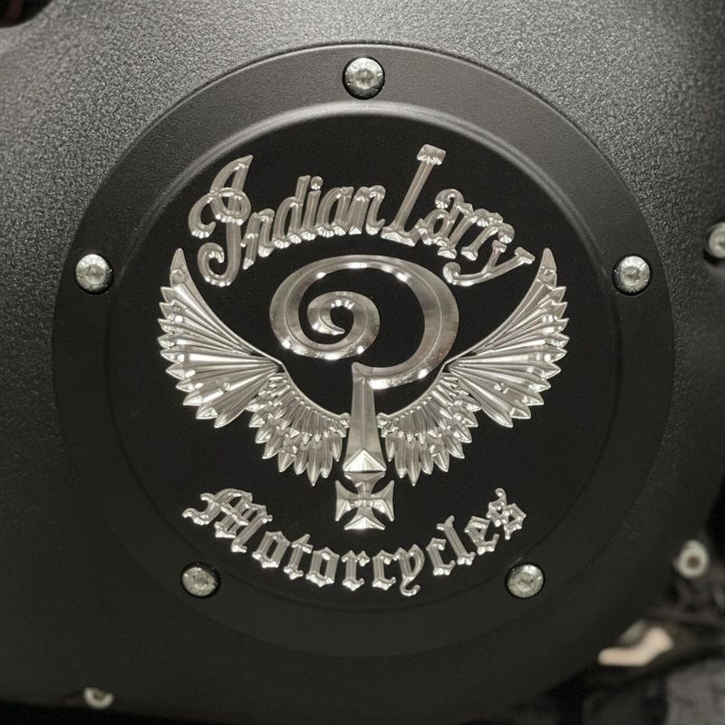 Derbylock Indian Larry Motorcycles mattsvart Dyna 99-17