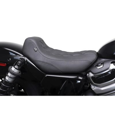 Solosadel Mustang Tripper dubbel diamond svart RH975 Nightster 22-26