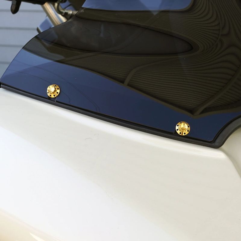 Bultsats vindruta Arlen Ness 12 titan guld anodiserad 300-817