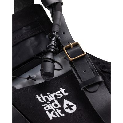 Väska Trip Machine Thirst Aid Kit svart
