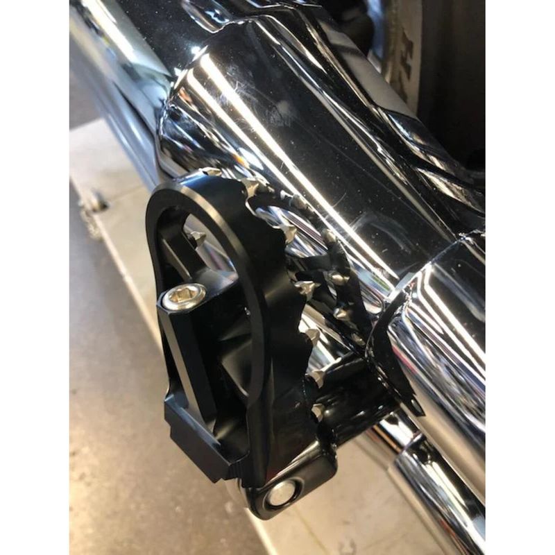 Fotpinnar Flo Motorsports MX svart förare Softail 18-26 m.fl.