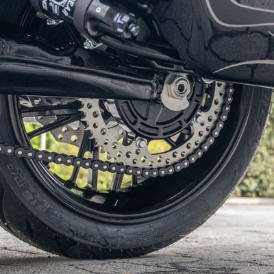 Kedja Arlen Ness 300-200 Jagged Cush svart FLT/Touring 09-26