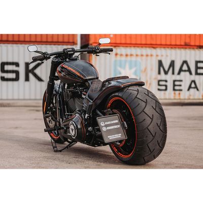 Platta Cult-Werk 180mm 200mm svart universal