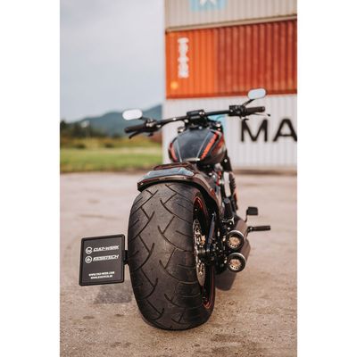 Platta Cult-Werk 180mm 200mm svart universal