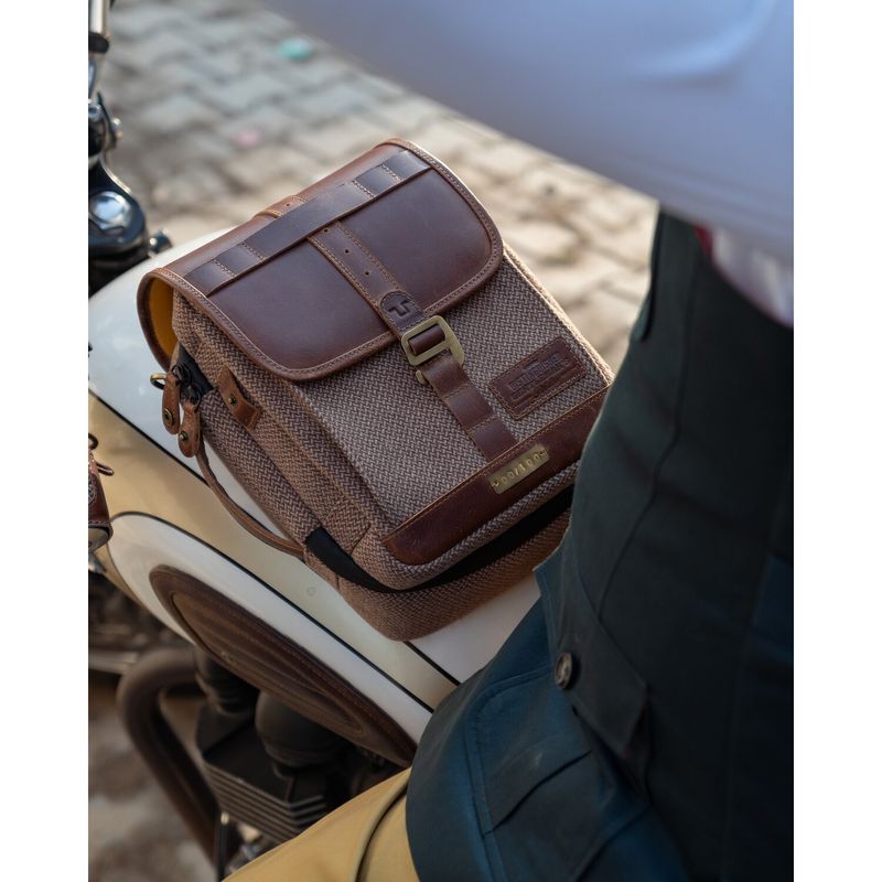 Väskset Trip Machine x DGR cognac