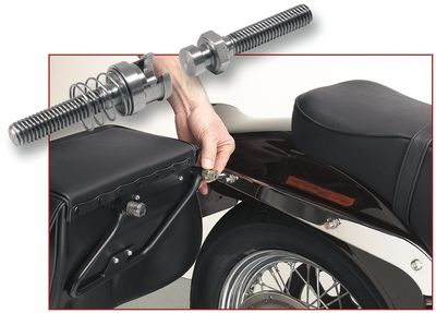 Snabbfäste sidoväska Cycle Visions BareBack Softail 03-17
