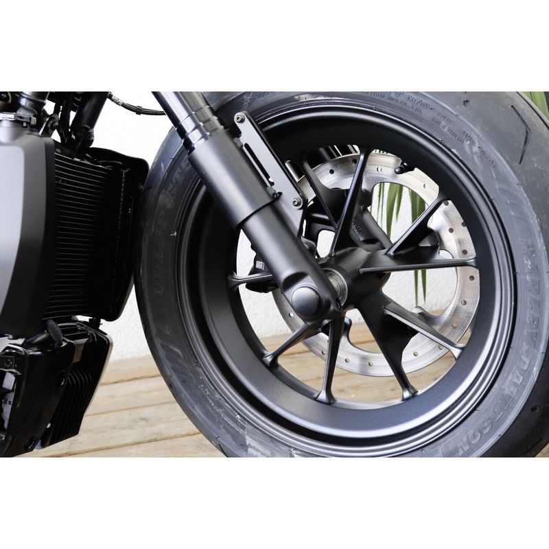 Kåpa hjulaxel fram Cult-Werk blanksvart RH1250S Sportster S 21-26