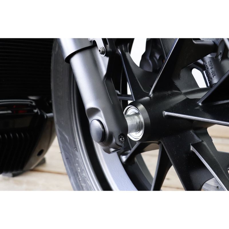 Kåpa hjulaxel fram Cult-Werk blanksvart RH1250S Sportster S 21-26