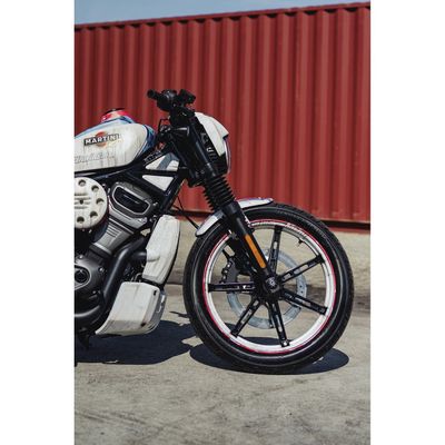 Framskärm Cult-Werk Old School RH975 Nightster RH975 22-26 mattsvart