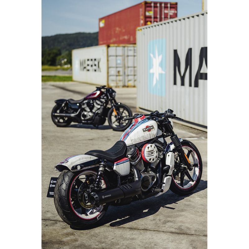Bakskärm Cult-Werk RH975 Nightster RH975 22-26 mattsvart