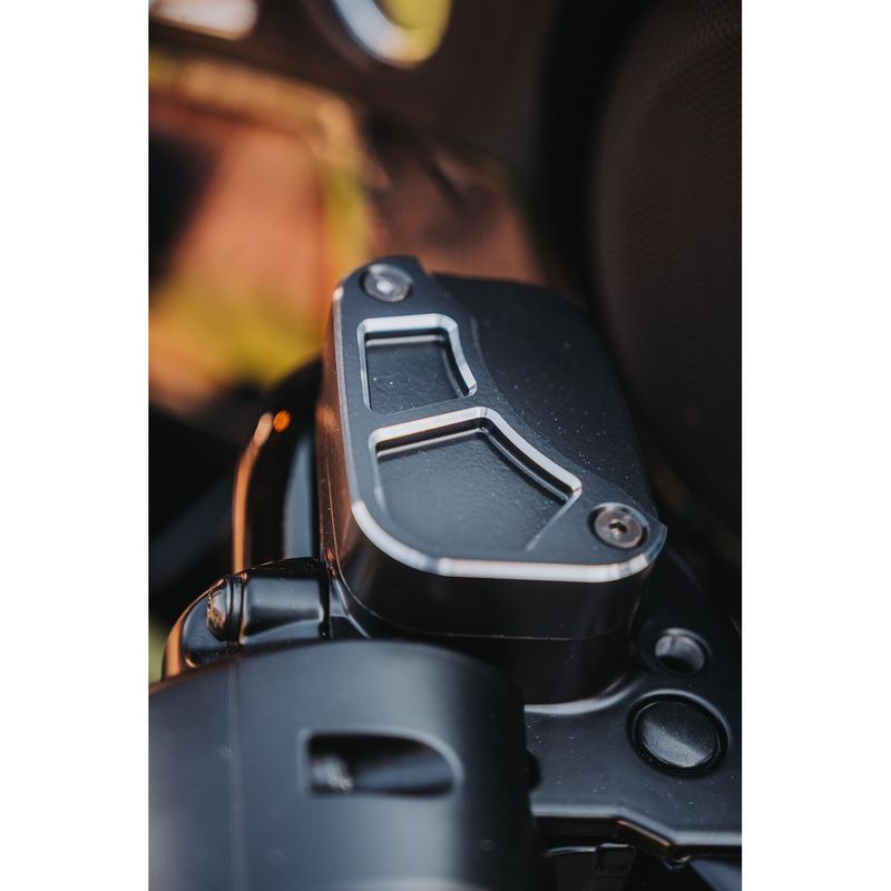 Lock huvudcylinder Cult-Werk Racing svart Touring 08-25