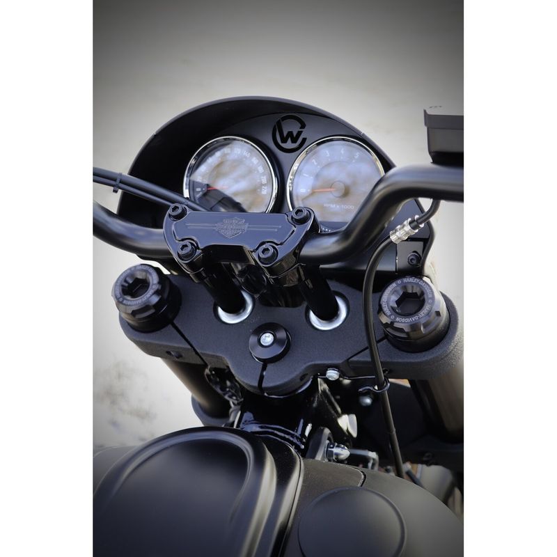 Kåpa tankpanel Cult-Werk blanksvart svart FXLR Low Rider 107 18-20