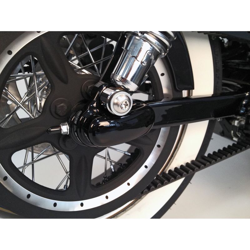 Kåpa hjulaxel bak Cult-Werk blanksvart XL Sportster 04-22 (2-pack)