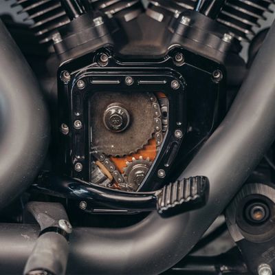 Kamkåpa Trask Performance Assault Twin Cam 01-17 blanksvart