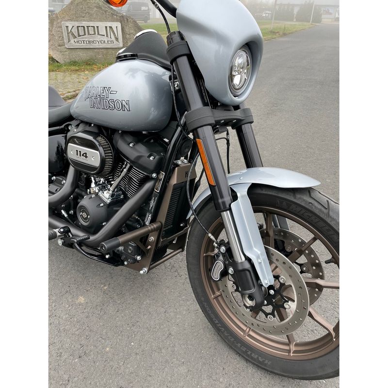Störtbåge Kodlin Club M8 brons Softail framflyttade fotreglage