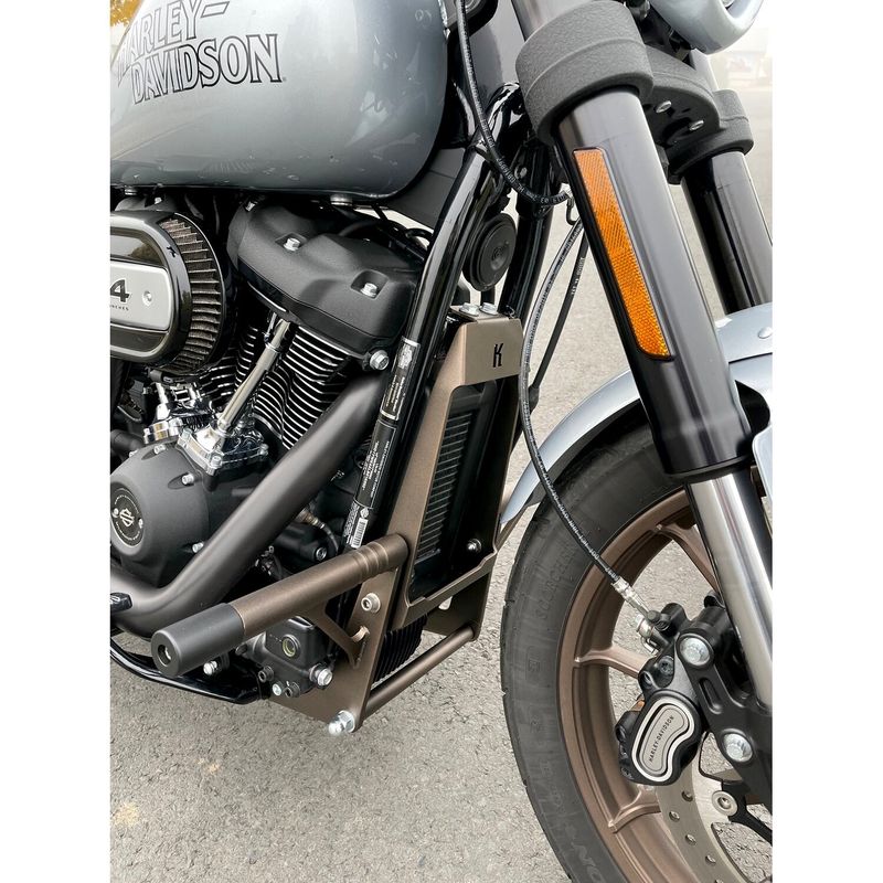 Störtbåge Kodlin Club M8 brons Softail mittfotreglage 18-25