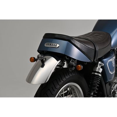 Baklykta Daytona D-Tail LED svart universal