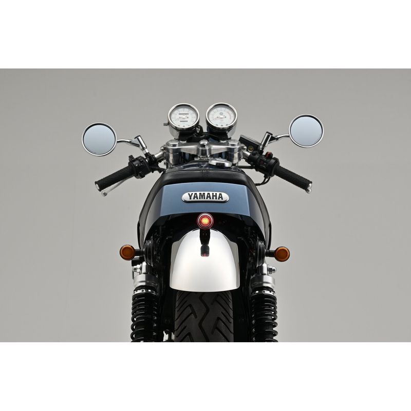 Baklykta Daytona D-Tail LED svart universal