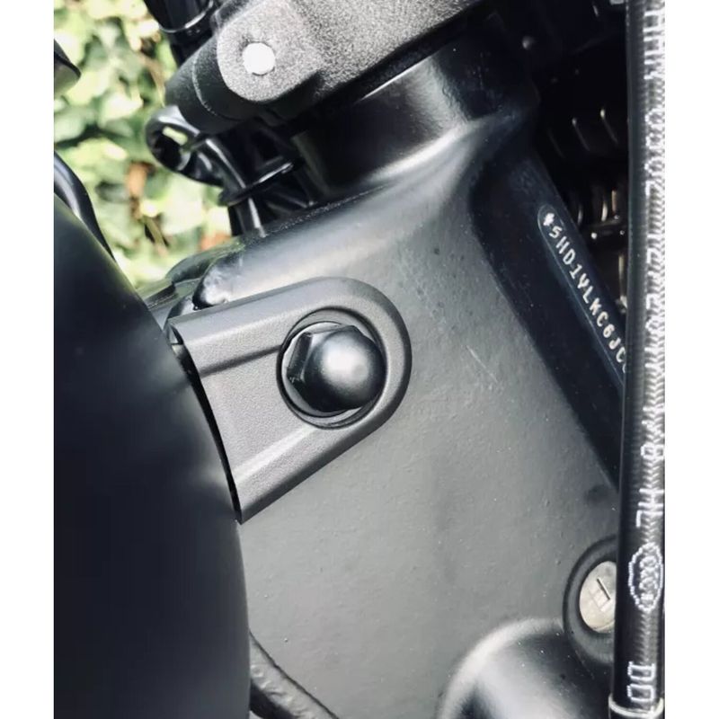 Skruvsats tankfäste fram Screws4Bikes matt Softail 18-24