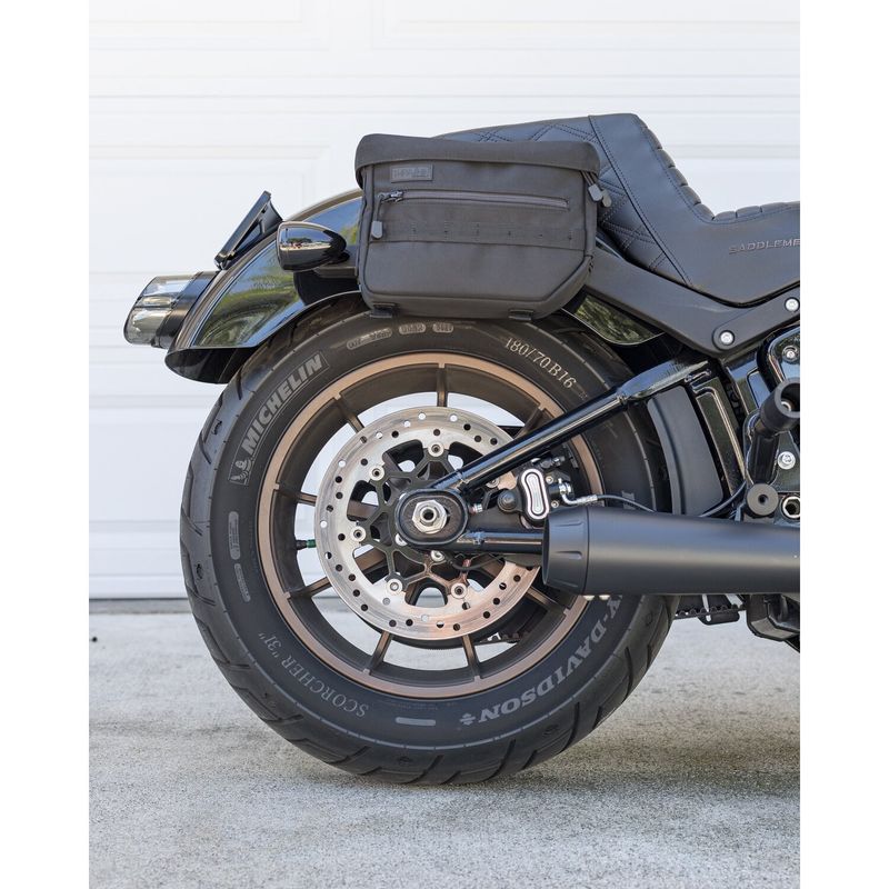 Stötdämpare Burly Brand M8 svart Softail 18-24