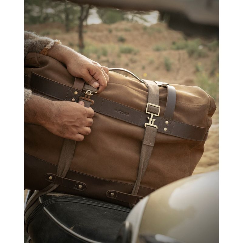 Bag Trip Machine Outlaw Rogue duffle 70 liter tobak