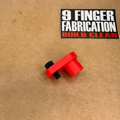 Plugg vevaxelgivarhål 9 Finger Fabrication LLC Softail 01-17