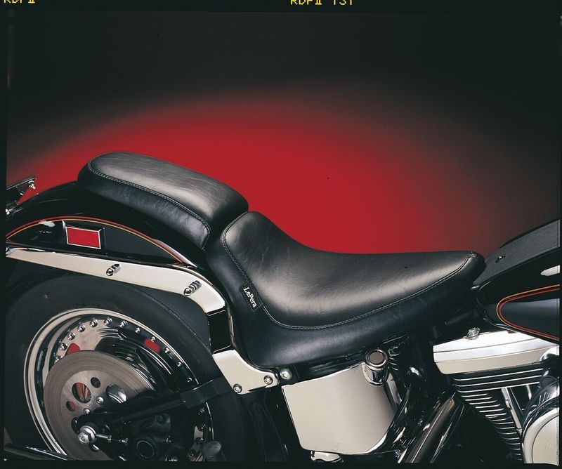 Passagerarsadel Le Pera Silhouette 7" Softail 84-99