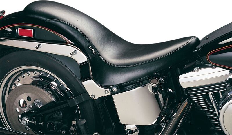 Sadel Le Pera Cobra 2 slät svart Softail 00-17