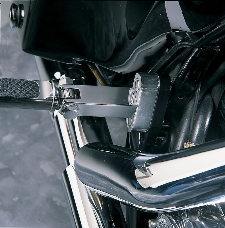 Fästsats fotpinne passagerare Drag Specialties krom Touring 93-22