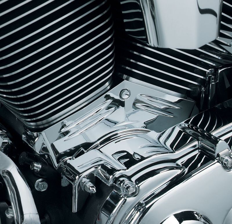 Kåpa tändinställningshål cylinderfot Kuryakyn Softail 00-06, Touring 99-06