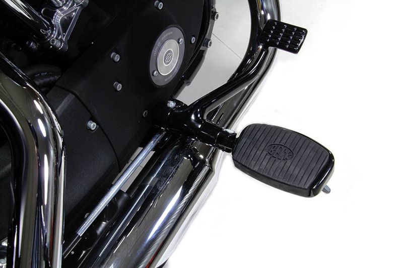 Framflyttade reglage V-Twin mittmonterade mini fotplattor blanksvart