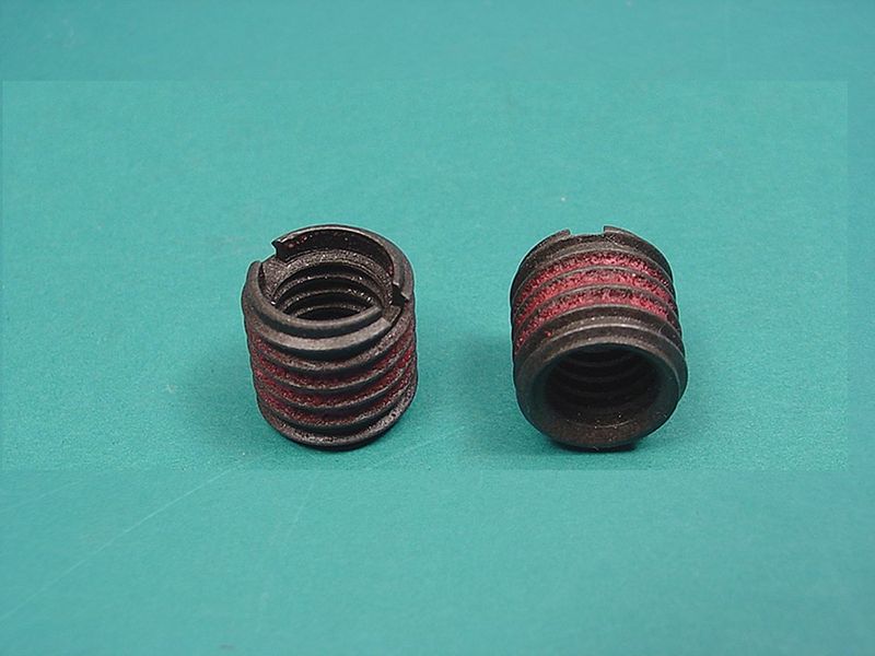Adapter vevhusventilation V-Twin 1/2-13 till 3/8-16 svart