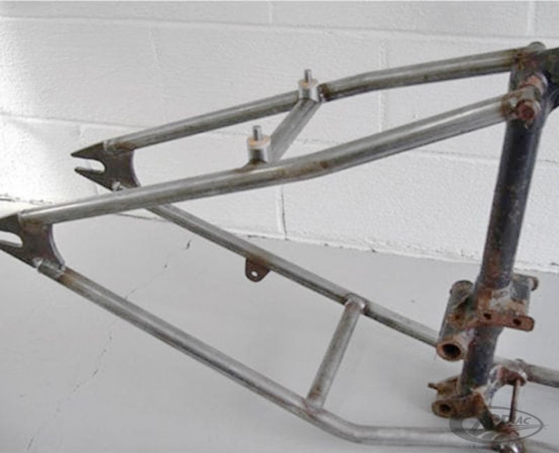 Fäste sadelfjäder Lowbrow Customs 1 stål svetsfäste