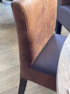 Almeria Stol Slim brunt konstläder/vintagetyg