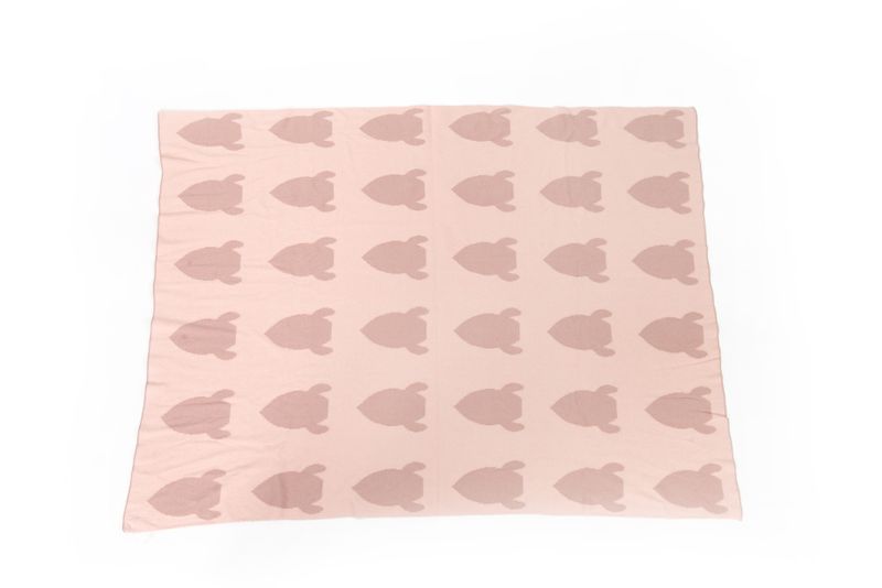 Knitted organic blanket pink