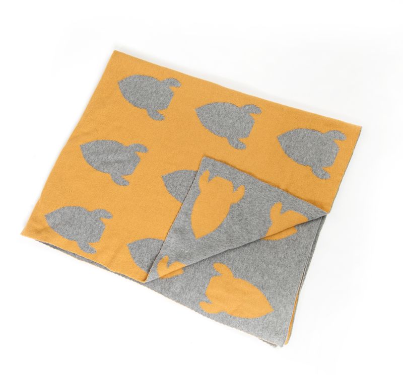 Knitted organic blanket mustard/gray