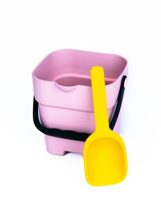 Silicone collapsible bucket Pinkish