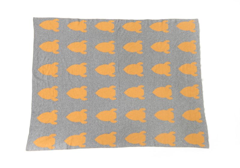 Knitted organic blanket mustard/gray