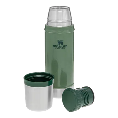 Stanley The Legendary Classic Bottle Hammertone Green 0,59 L