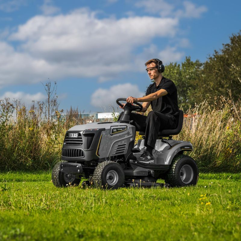 Premium TTS108H åkgråsklippare 4-takt