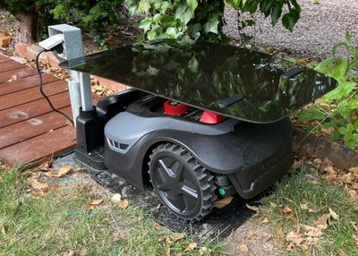 Garagetak för laddstation