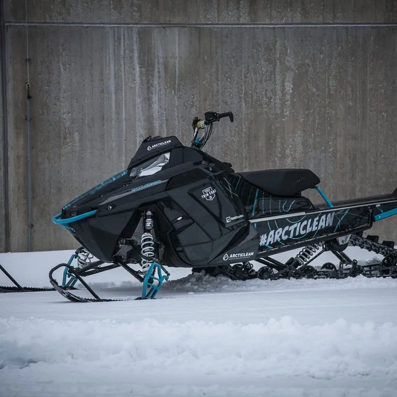 SKYDDA PLASTEN PÅ DIN SNÖSKOTER