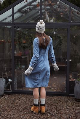 Söt jeansklänning i lantlig stil ljusblå