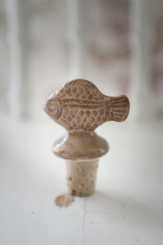 Flaskkork med porslinsfisk