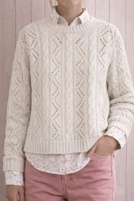 Söt mönsterstickad tröja beige