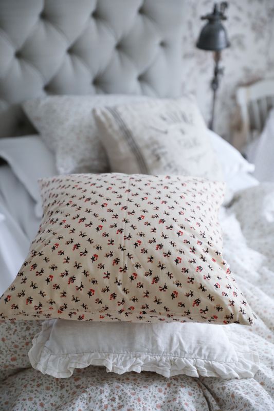 Småblommigt kuddfodral