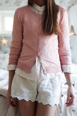 Annemarie rosa klassisk kofta