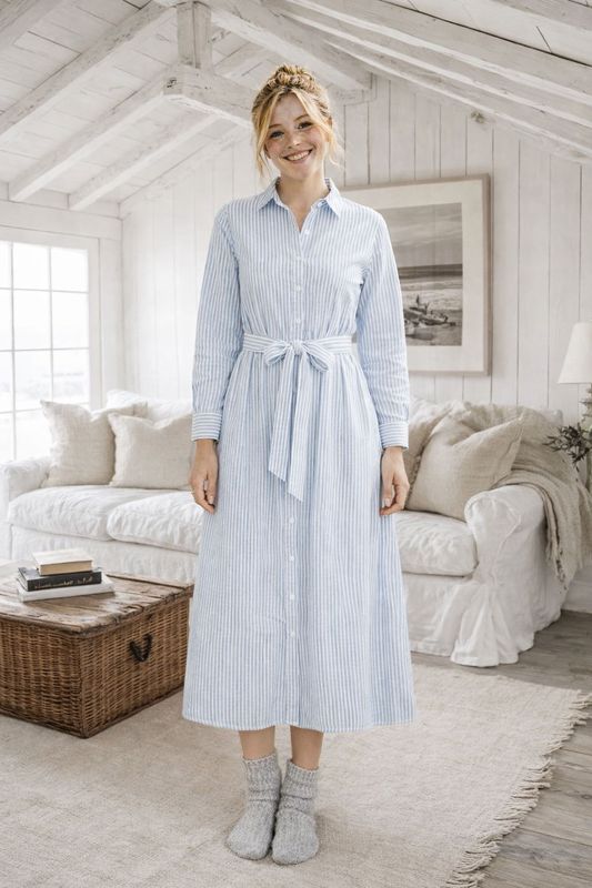 Randig skjortklänning ljusblå vit